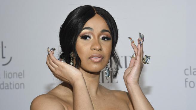 ¡Lo publicó y lo borró! El topless accidental de Cardi B que se hizo tendencia mundial (CAPTURA)