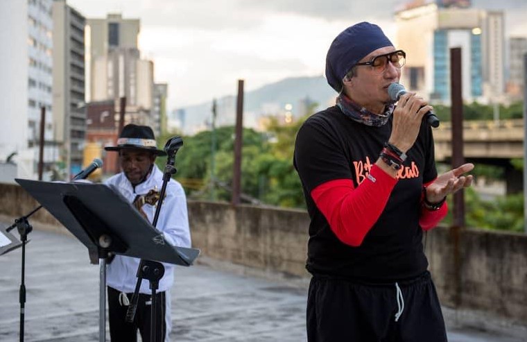 ¡Con música! Bitoqueao combate el confinamiento con presentaciones especiales