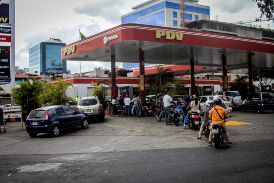 Hombre falleció mientras hacía cola para surtir gasolina en Colinas de Bello Monte