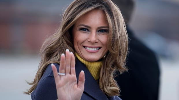 Internautas cuestionan polémica FOTO de Melania Trump y aseguran que se trata de una doble