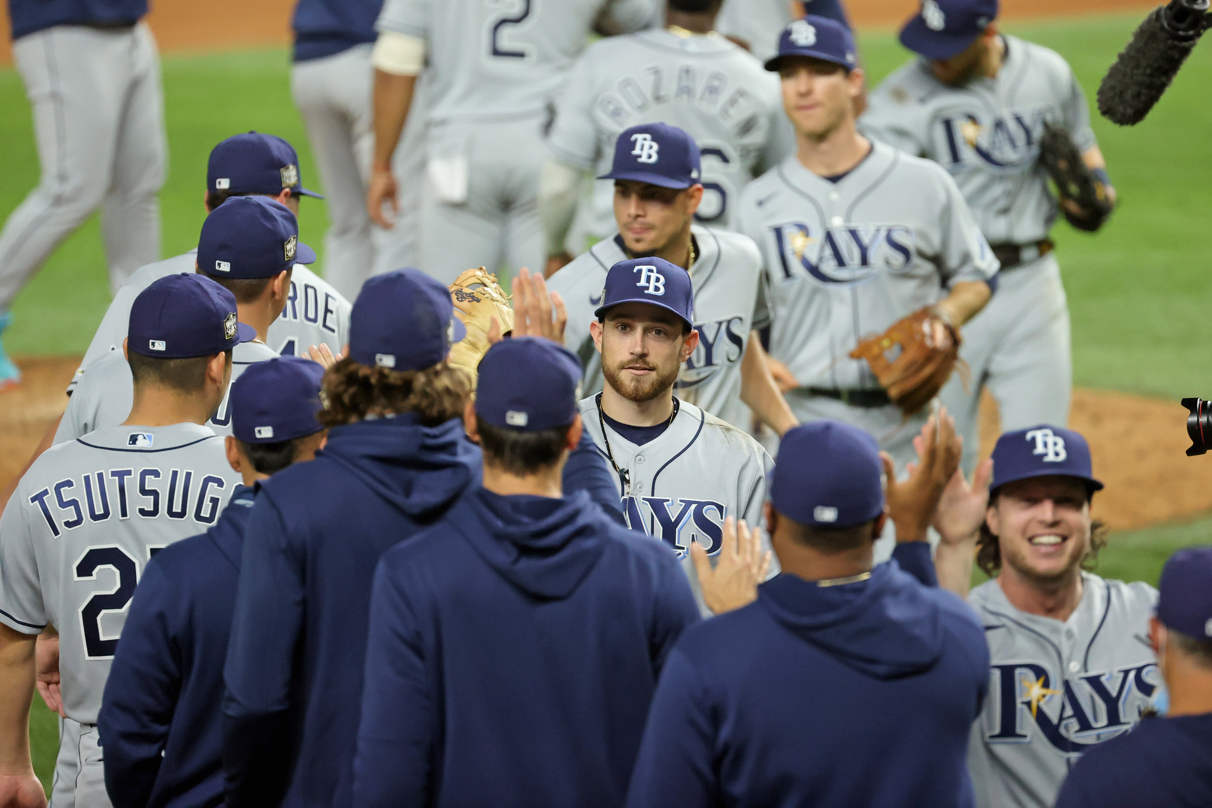 Serie Mundial: Jonrones de Lowe y pitcheo de Snell le dieron el triunfo a Rays sobre Dodgers