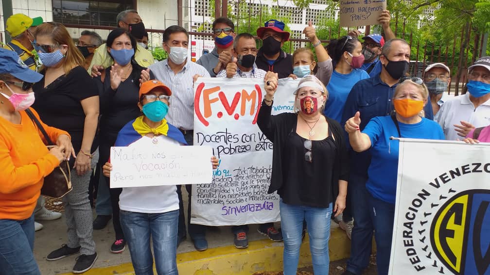 Docentes zulianos protestan en las calles y exigen salarios dignos #5Oct (FOTOS)