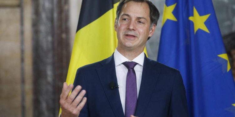 Guaidó felicitó a De Croo por su nombramiento como Primer Ministro de Bélgica