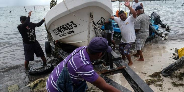 Florida, Louisiana y Alabama declaran emergencia por el huracán Delta