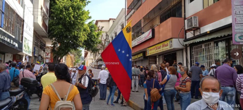 Docentes se concentran en la zona educativa 14 de Mérida  #5Oct (FOTOS)