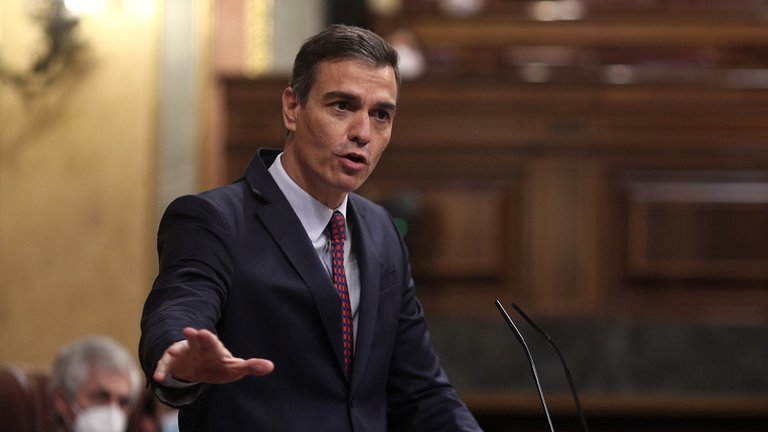 Pedro Sánchez tras legalizarse el aborto en Argentina: Hoy son una nación más feminista