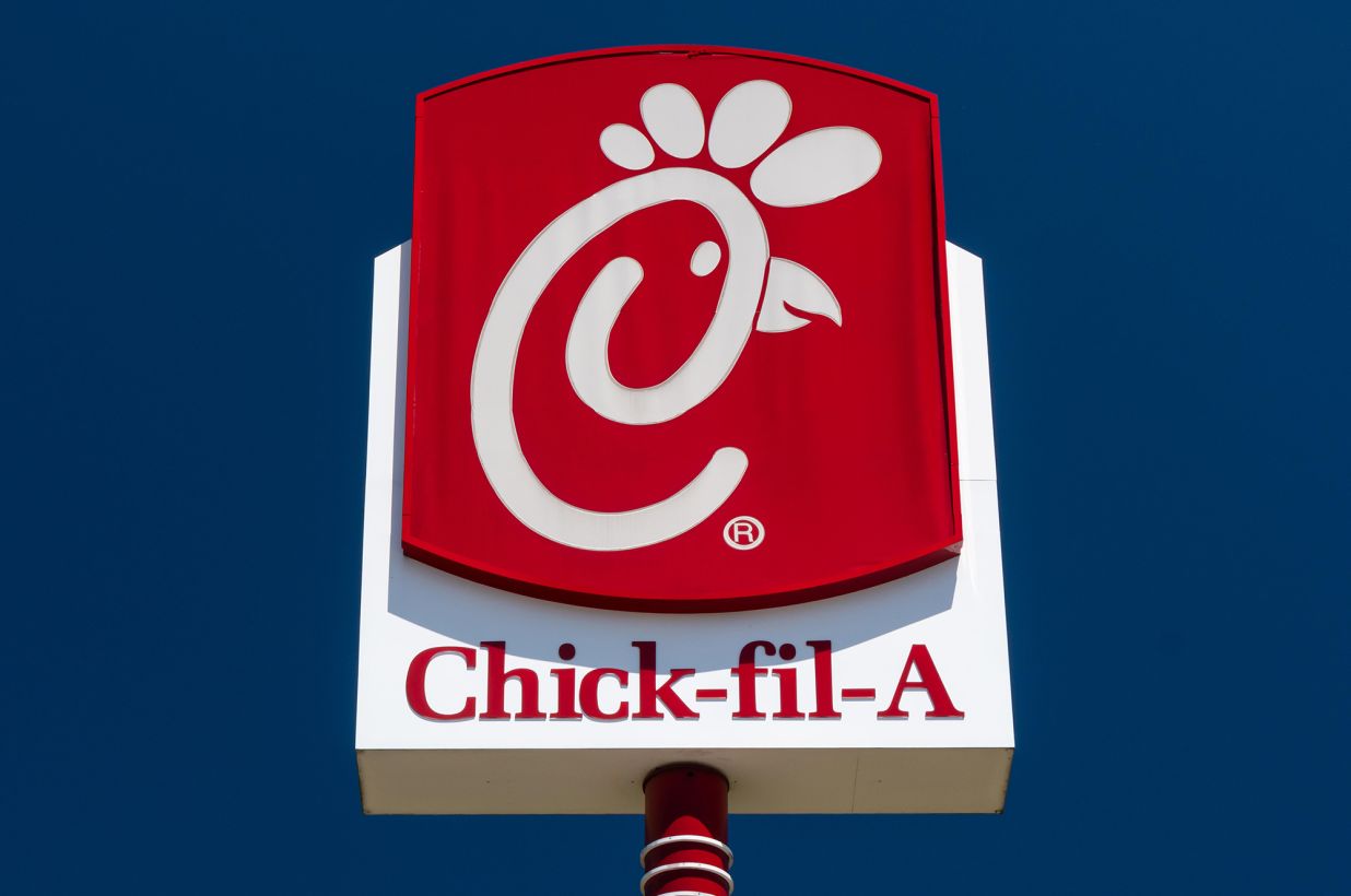 Ladrón robó 1 mil dólares en aceite de cocina usado de Georgia Chick-fil-A