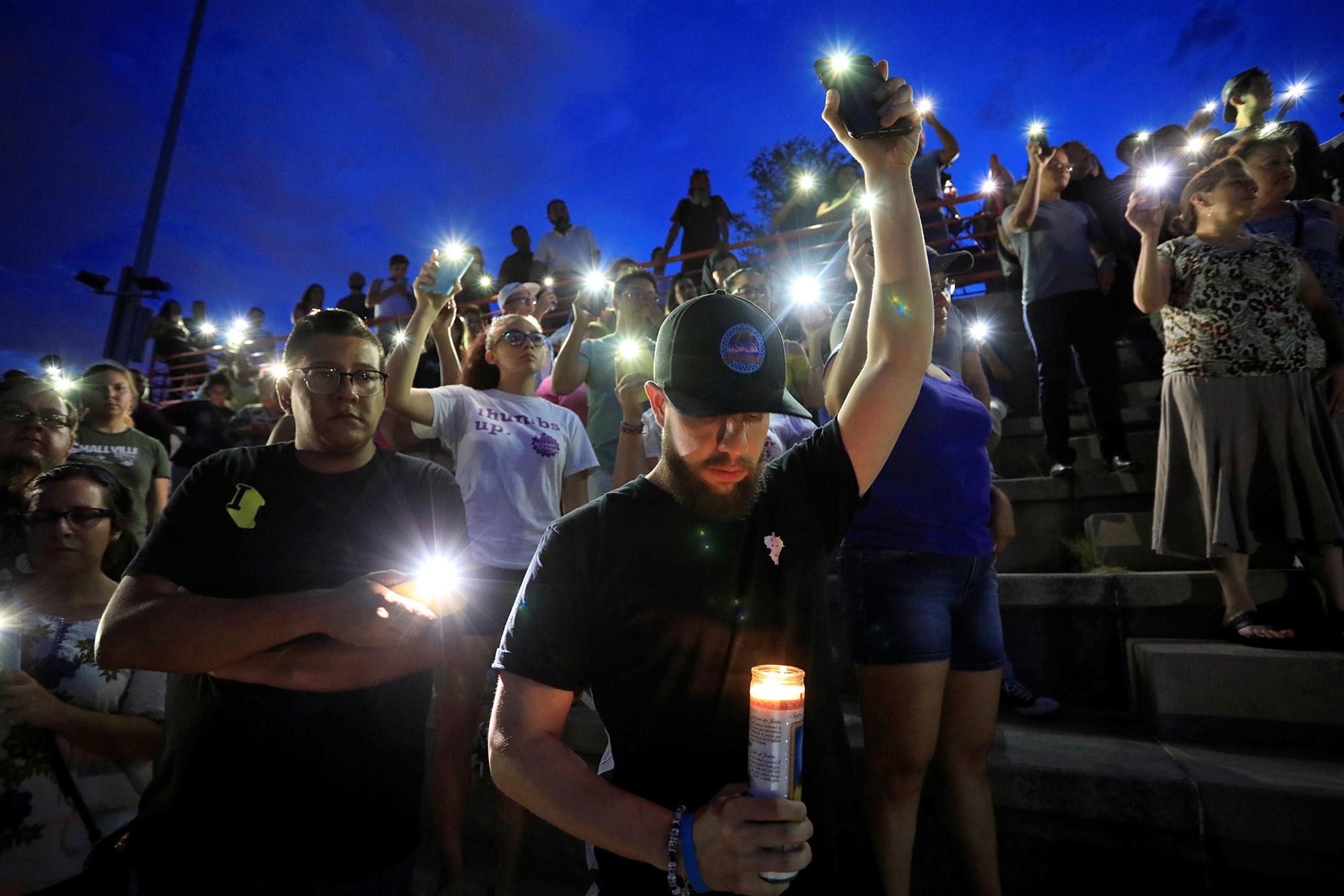 Aumentan los crímenes de odio contra latinos en Estados Unidos, según FBI