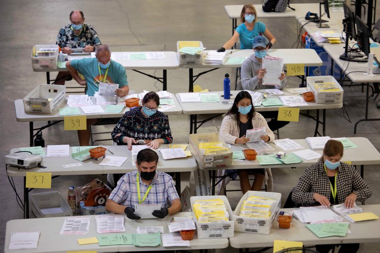 Alemania pide “confianza” en el proceso electoral de EEUU