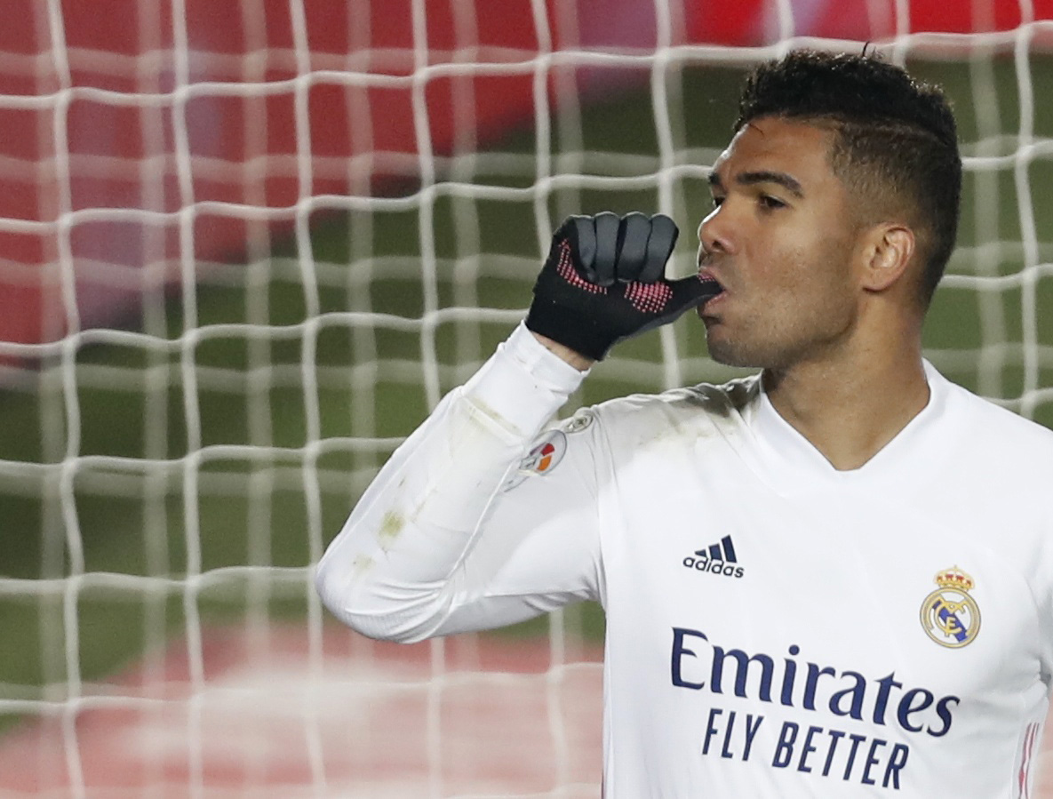 Real Madrid alcanzó al Atleti en la punta de LaLiga con una victoria sobre el Granada