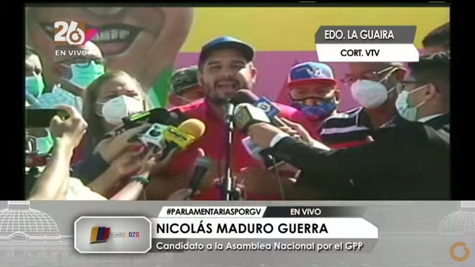 “Ya esta hora podemos decir victoria”, dice “Nicolasito” en La Guaira, mientras invita a todos a la playa con una “bebida espirituosa”