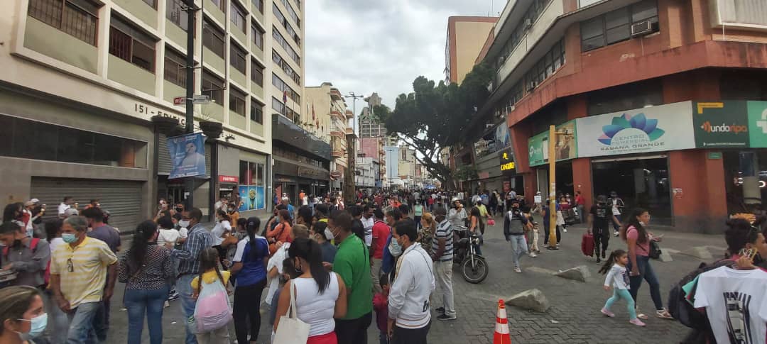 EN FOTOS: El caldo de coronavirus que se hirvió en Sabana Grande este #4Dic