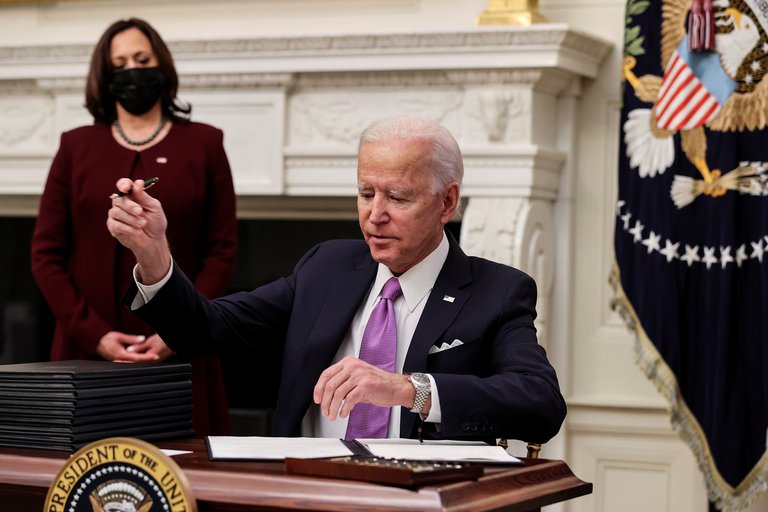 Biden conversó con López Obrador sobre Covid-19 y migración