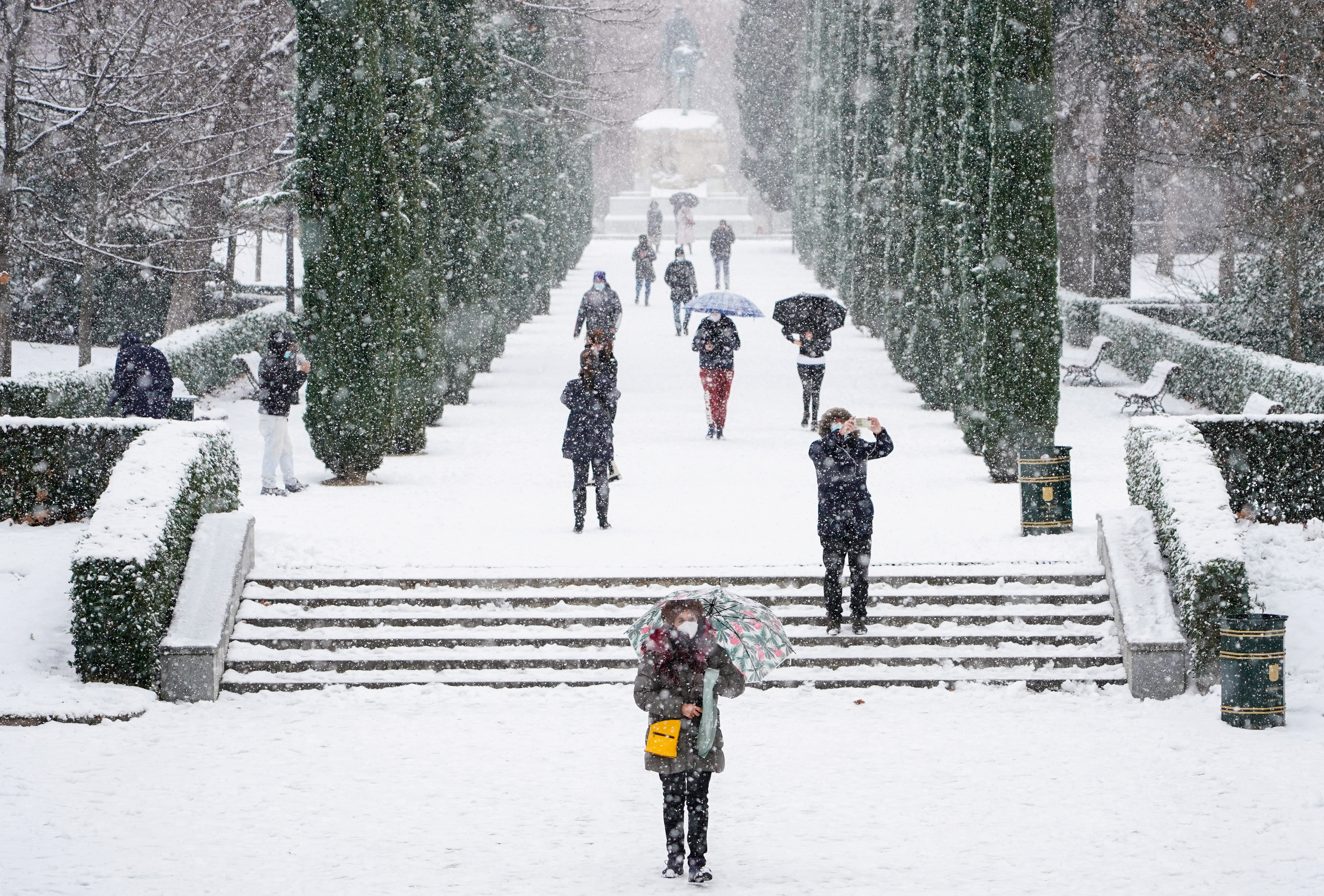 Así se vive la gran nevada en una Madrid azotada por la pandemia (FOTOS)