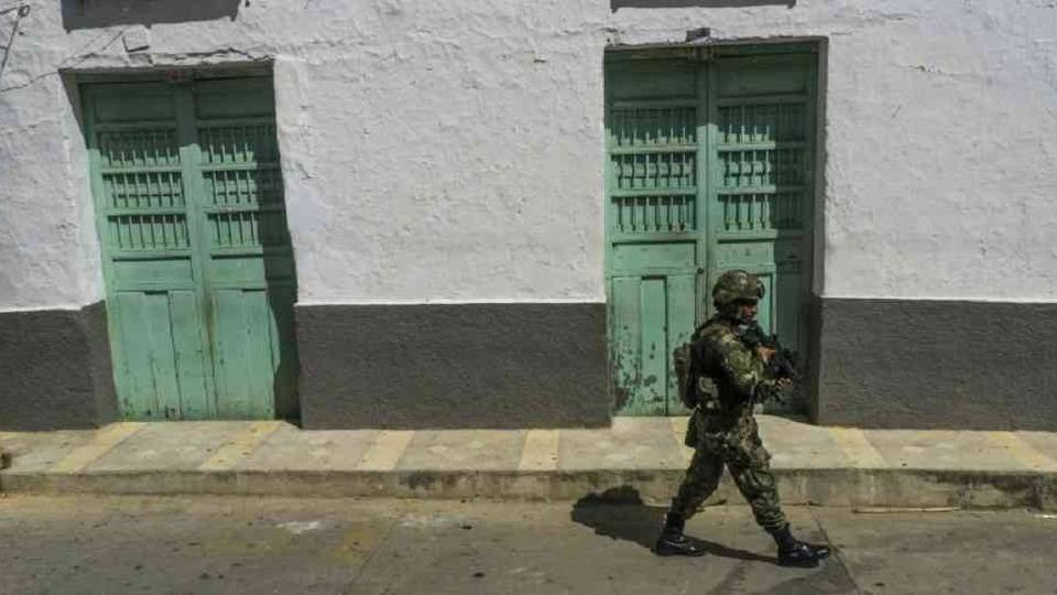 Tres muertos y cientos de desplazados deja nueva masacre en Colombia