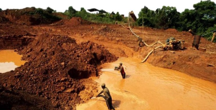 Canadá dejó de comprar oro a una empresa de Guyana por sospechar que está ligada a Maduro