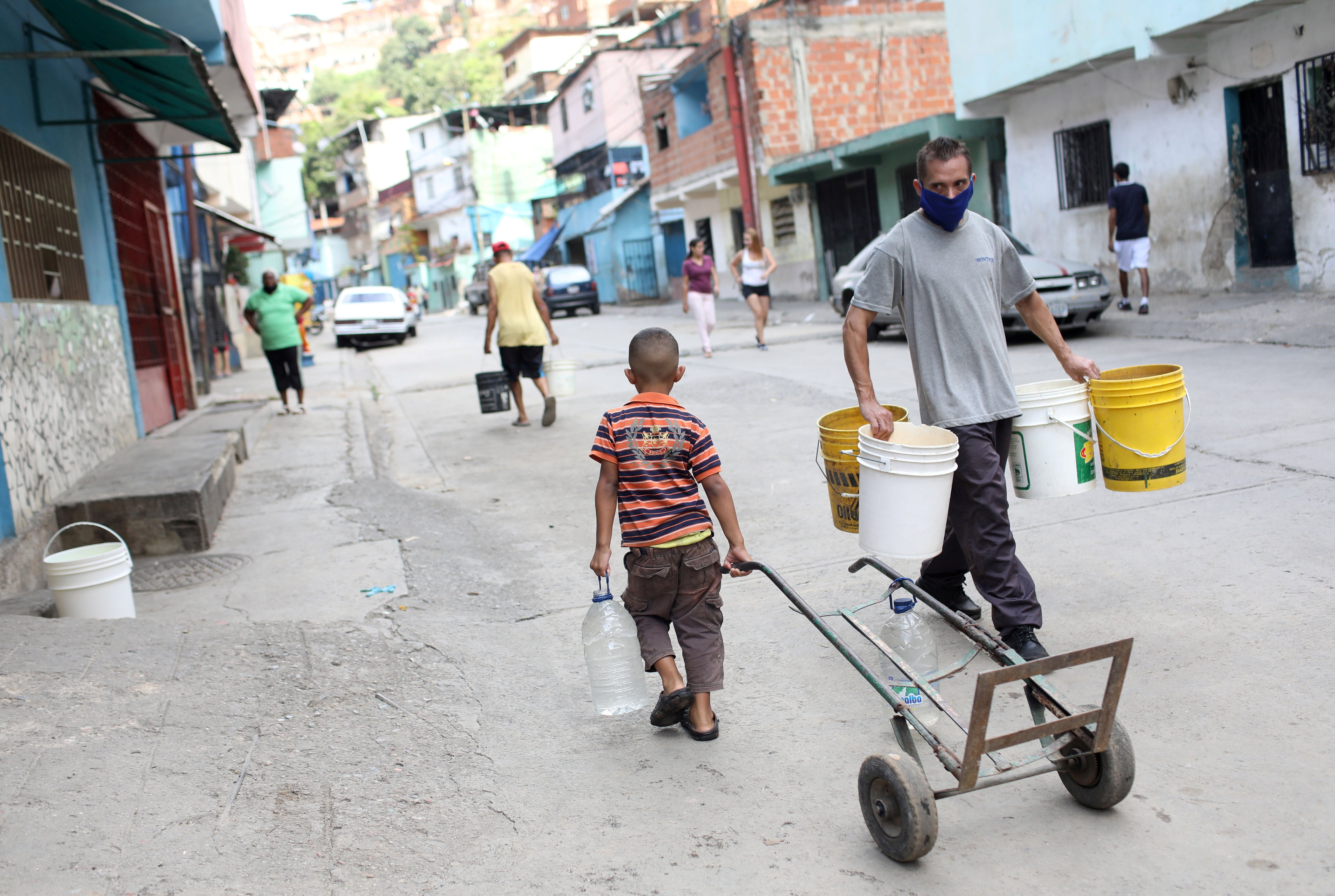 La improvisación y un sistema de salud colapsado coloca en riesgo la vida de los venezolanos