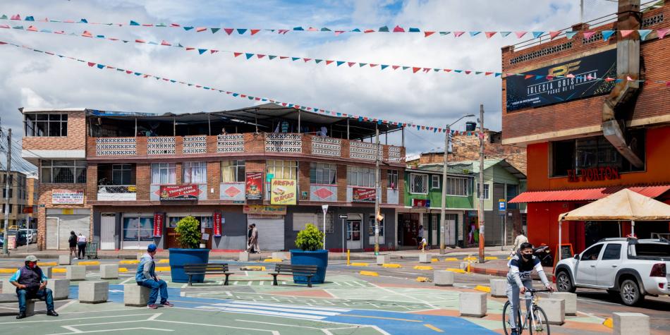 Se resteó: Una niña de 14 años con machete en mano se enfrentó a ladrones armados en Bogotá (Foto)