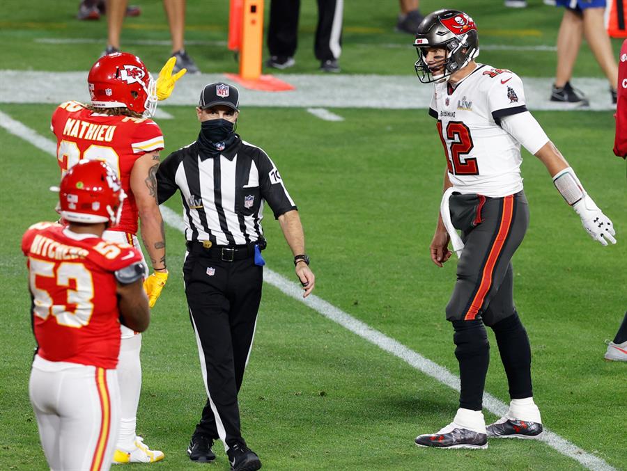 Mathieu acusa a Brady en un tuit borrado: Me dijo algo que no voy a repetir