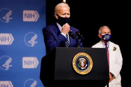 Biden anunció que EEUU compró 200 millones más de vacunas contra el Covid-19