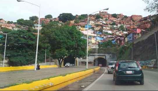 VIDEO: Momentos de angustia vivieron los conductores dentro del túnel El Paraíso