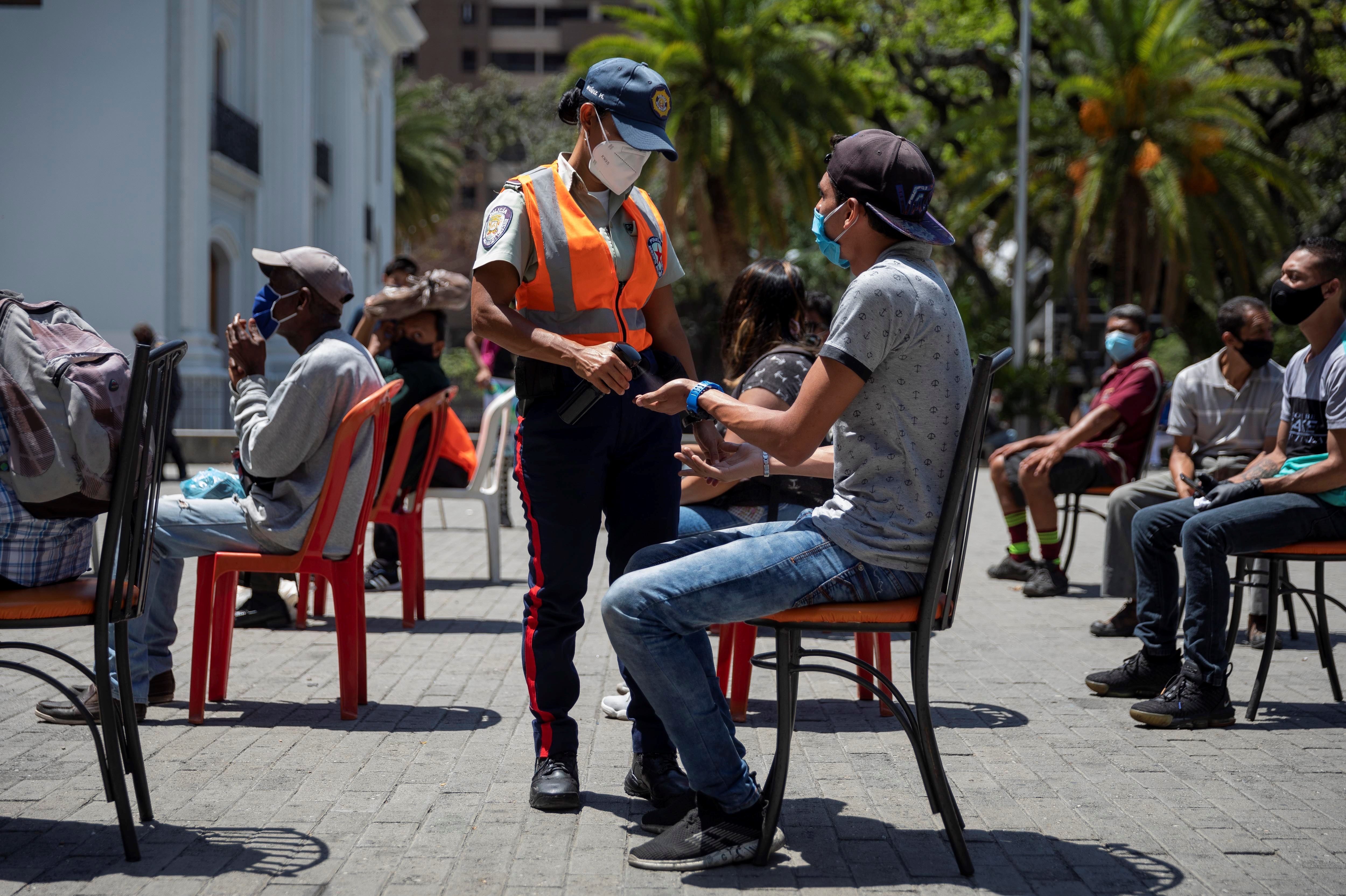 Venezuela: Del “no conozco contagiados por Covid-19” al “falleció”