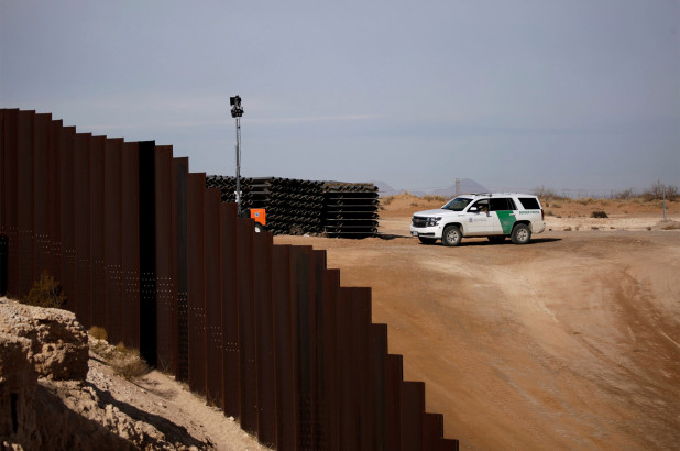 Estados Unidos despliega más agentes en la frontera mexicana ante el aumento de migrantes