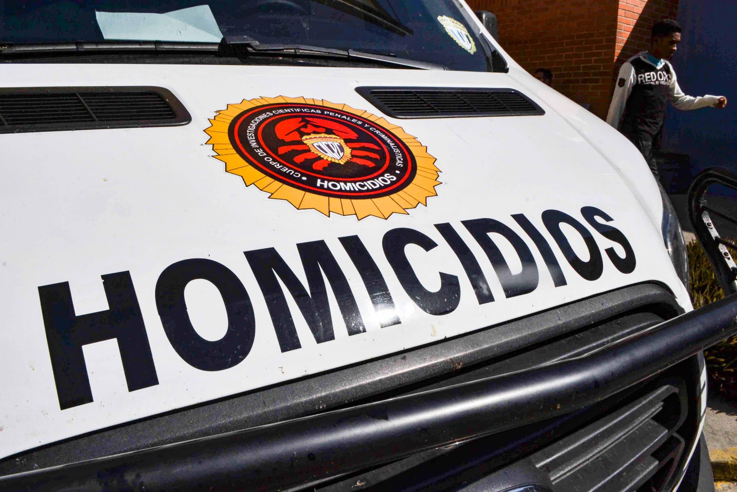 Consternación en Catia: Escuchó ruidos fuera de su casa y se asomó para ver qué pasaba… terminó asesinado