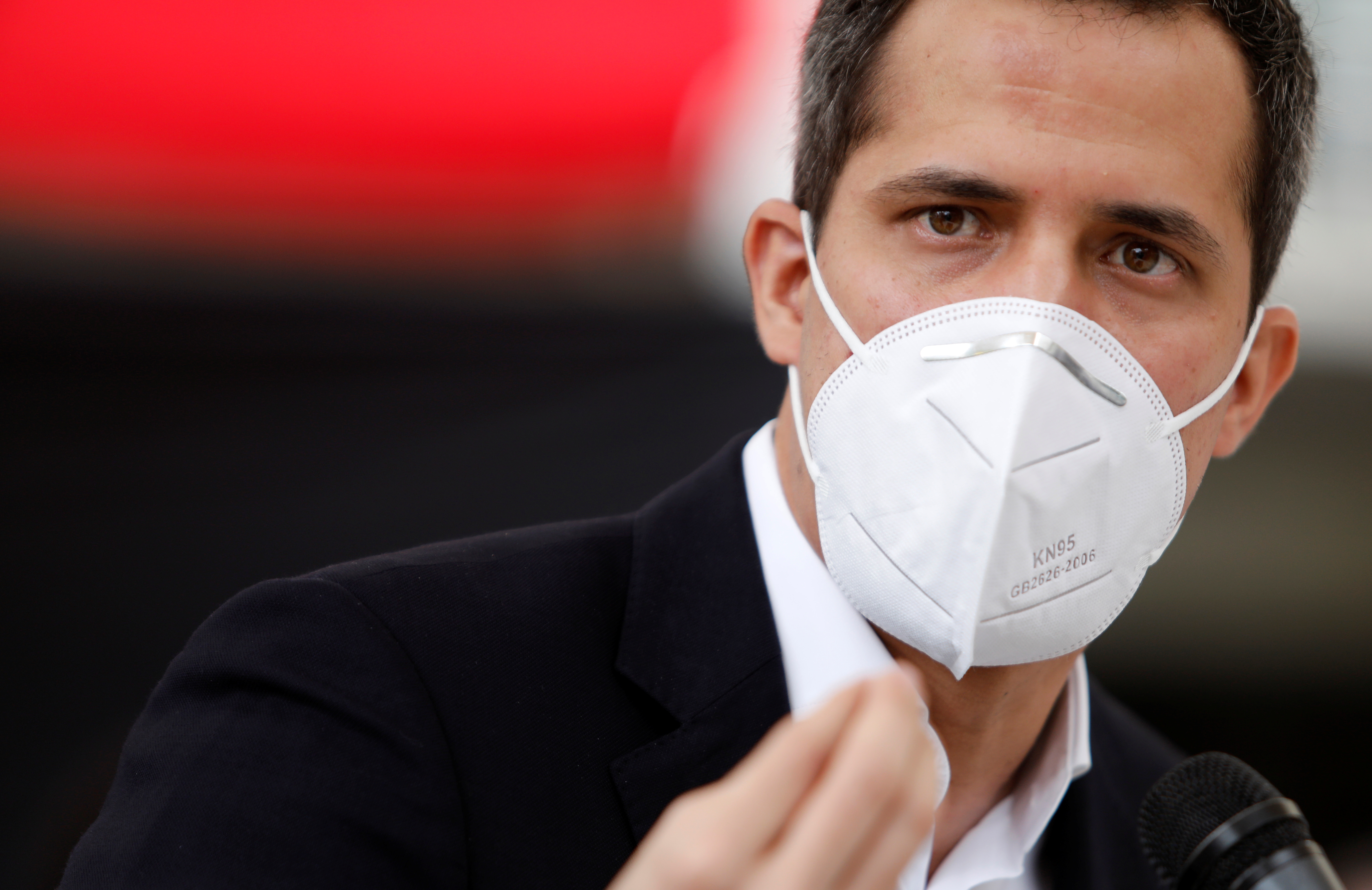 Guaidó considera urgente un plan de vacunación “sin discriminación” para salvar vidas