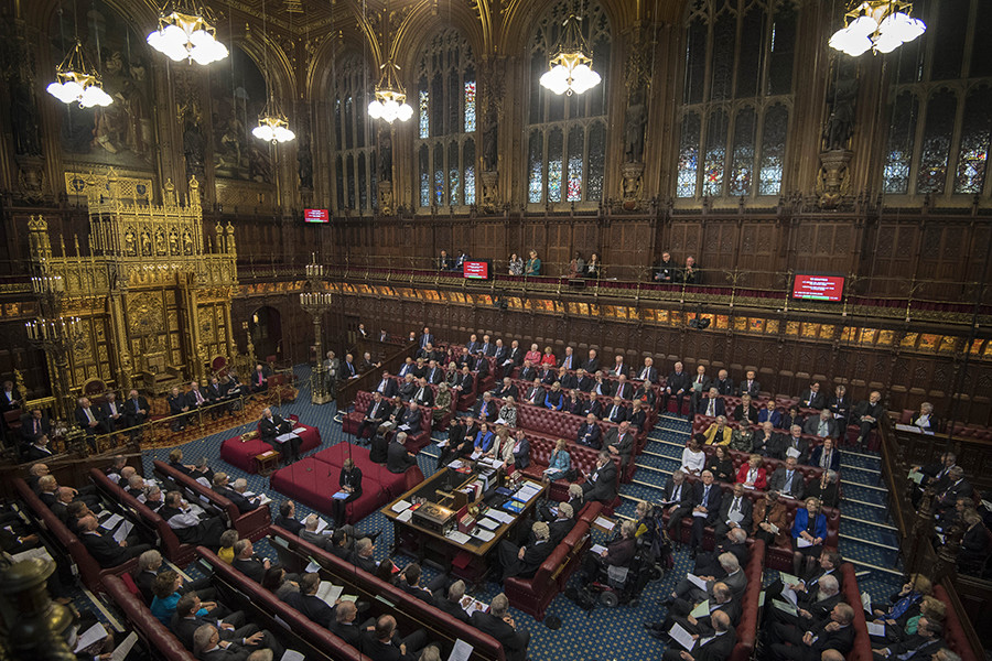 Diputados británicos enfurecen a China al declarar un “genocidio” de los uigures