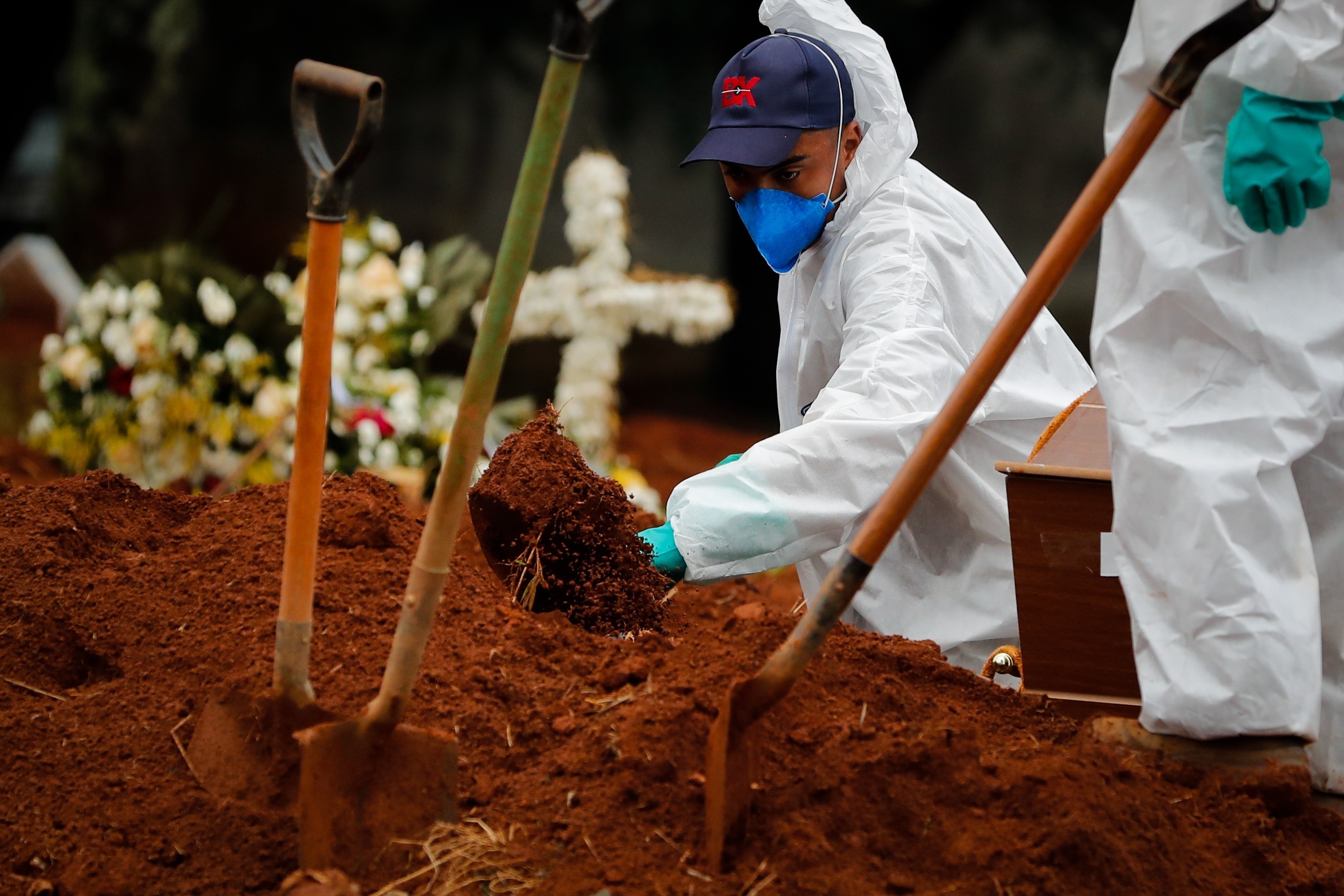 Brasil casi llega a las 462 mil muertes por Covid-19