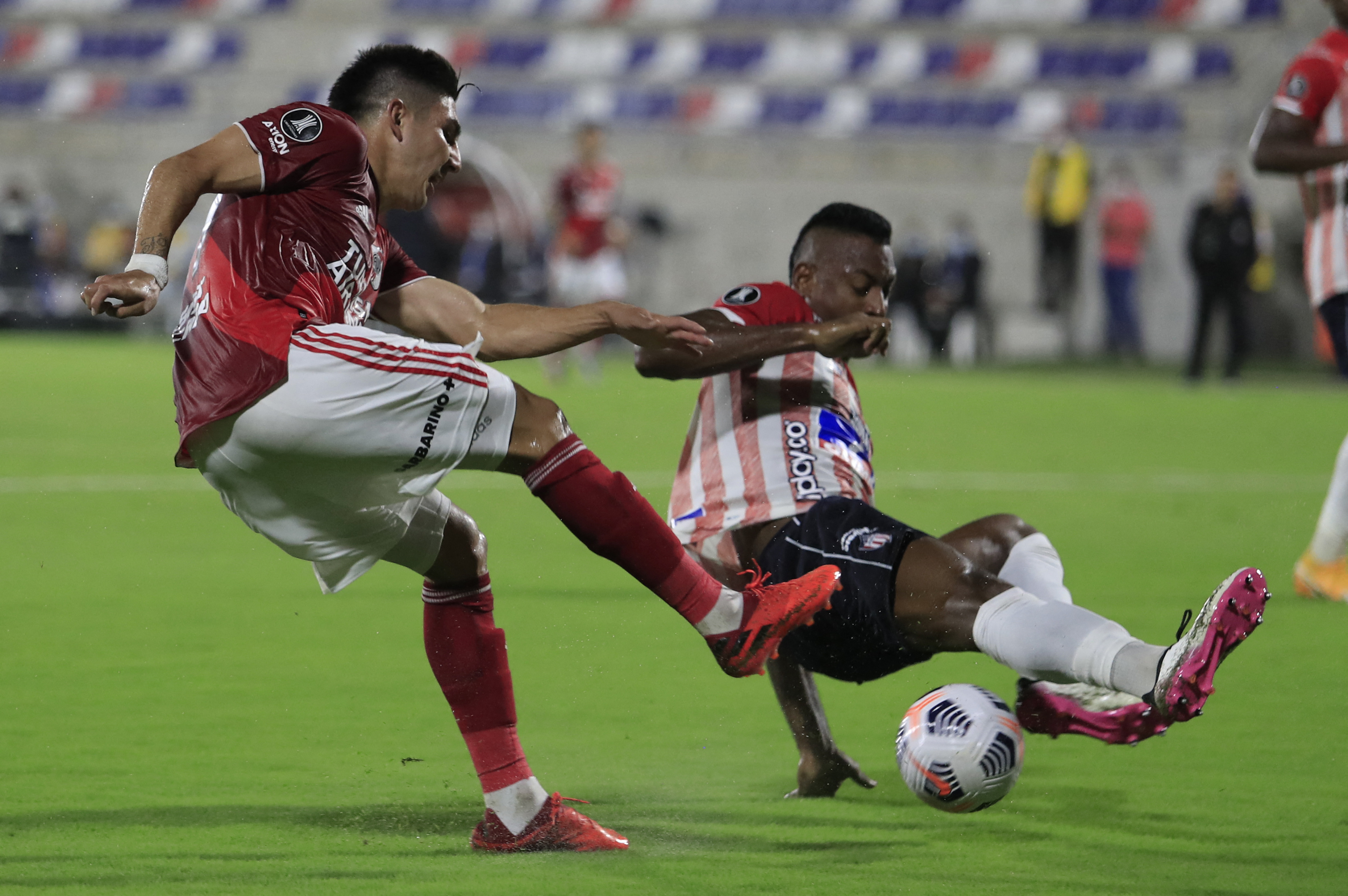 Los juegos de Copa Libertadores asfixiados por protestas en Colombia