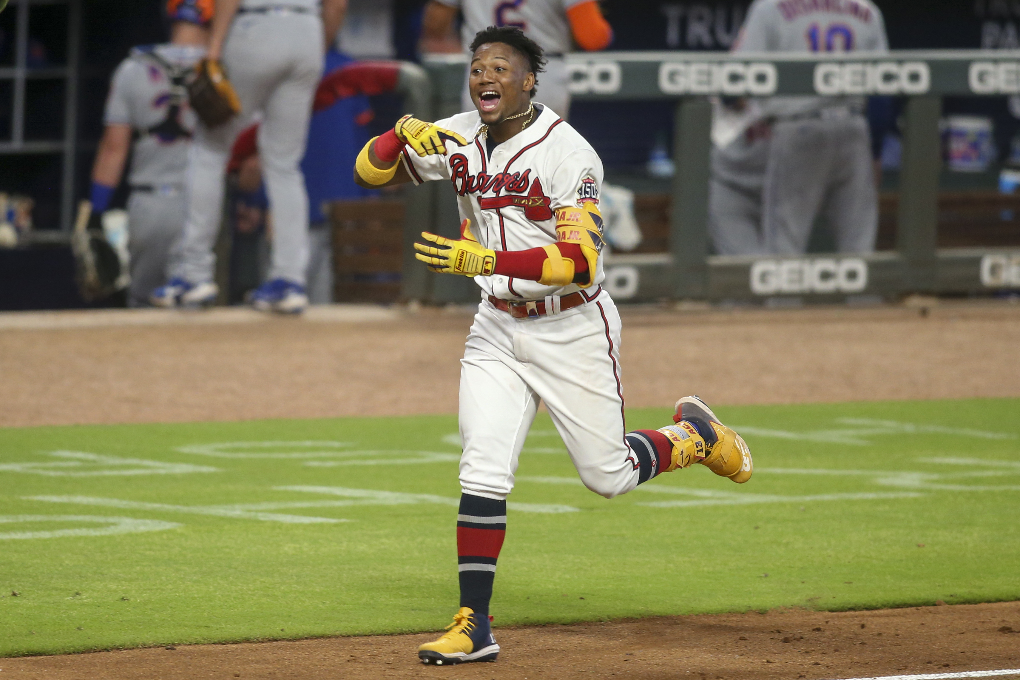 ¡El Abusador! Ronald Acuña Jr. conectó su jonrón 100 en la MLB (VIDEO)