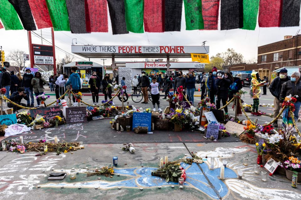 La esquina donde asesinaron a George Floyd fue escenario de un tiroteo en plena conmemoración de su muerte