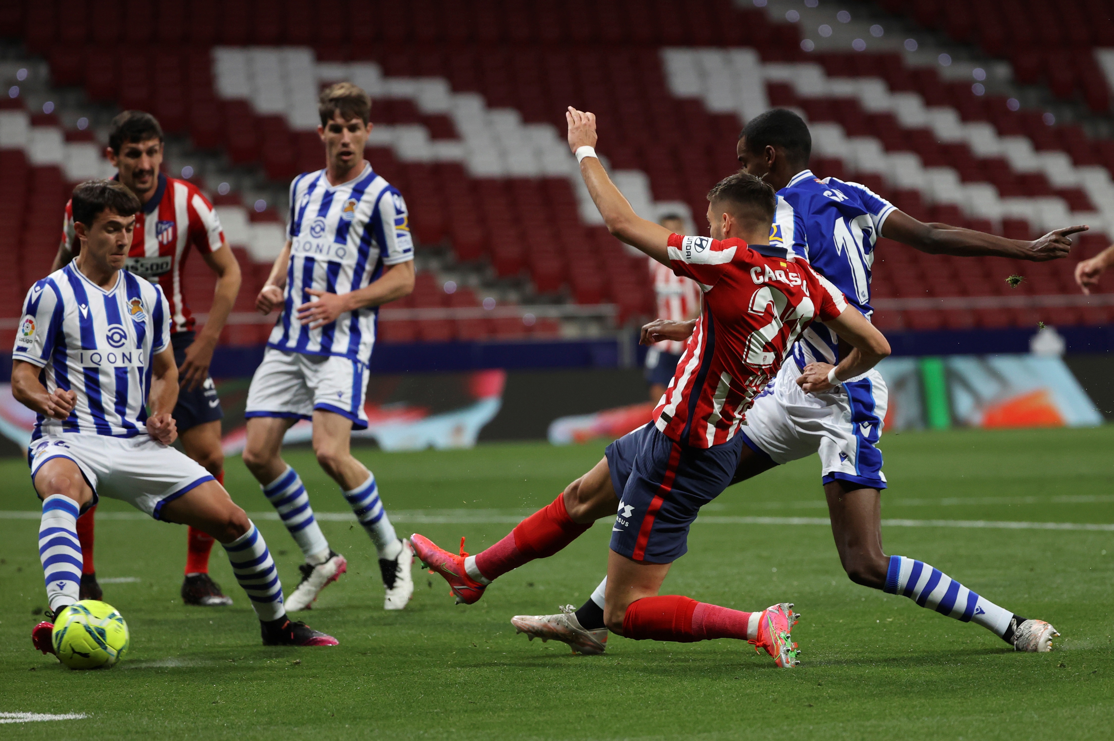 Atlético de Madrid venció a la Real Sociedad y se acercó más al título liguero