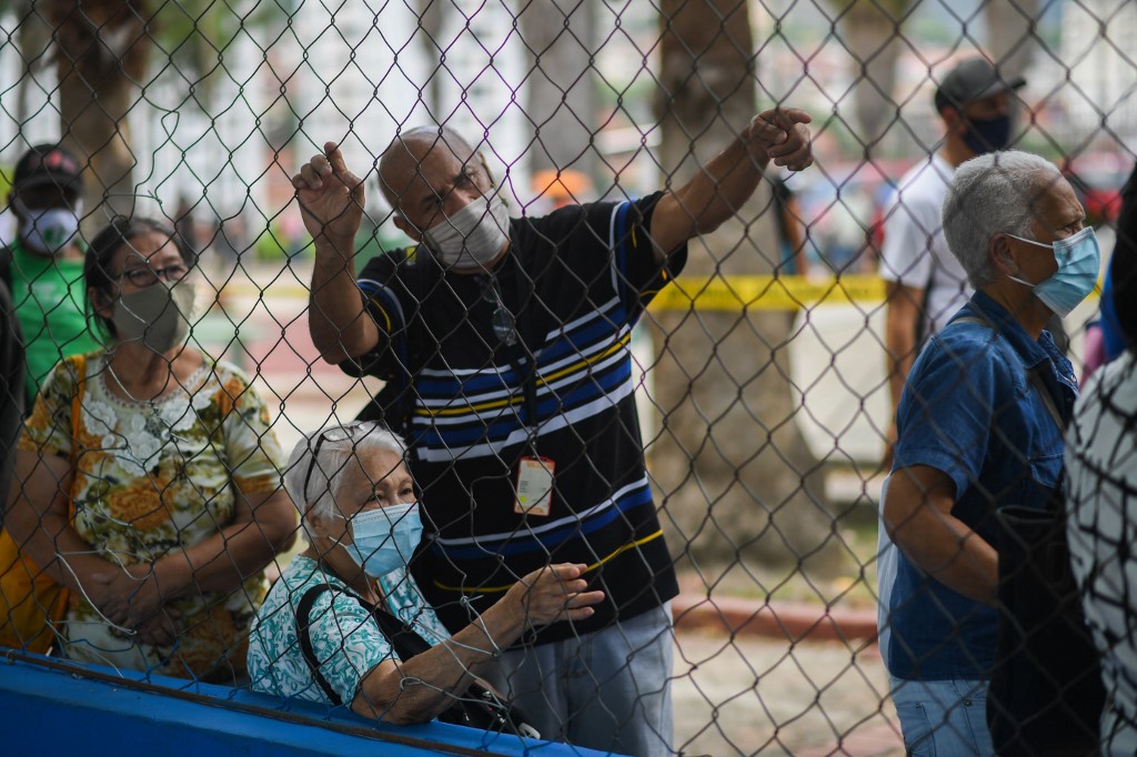 Venezuela inició agosto con más de 900 casos por Covid-19, según el chavismo 