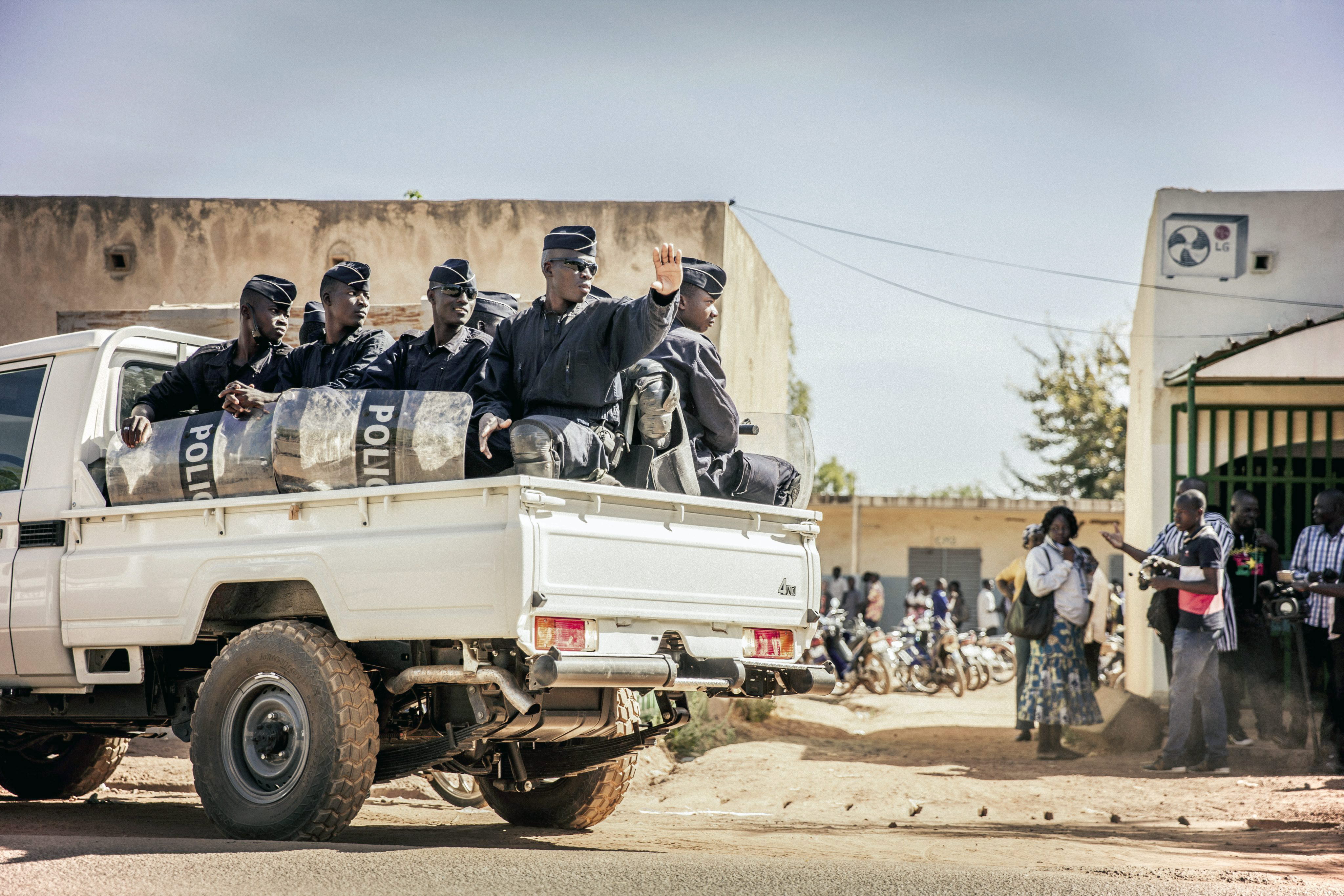 Varios policías muertos tras una emboscada en Burkina Faso