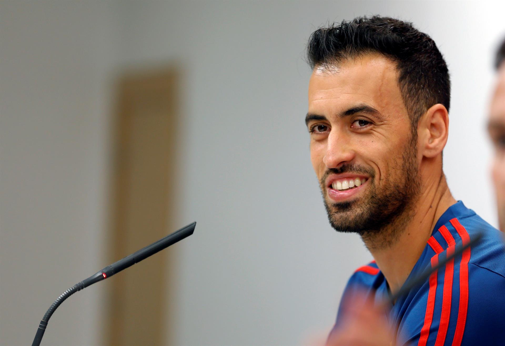 Sergio Busquets evita dar pistas sobre su futuro en el Barça