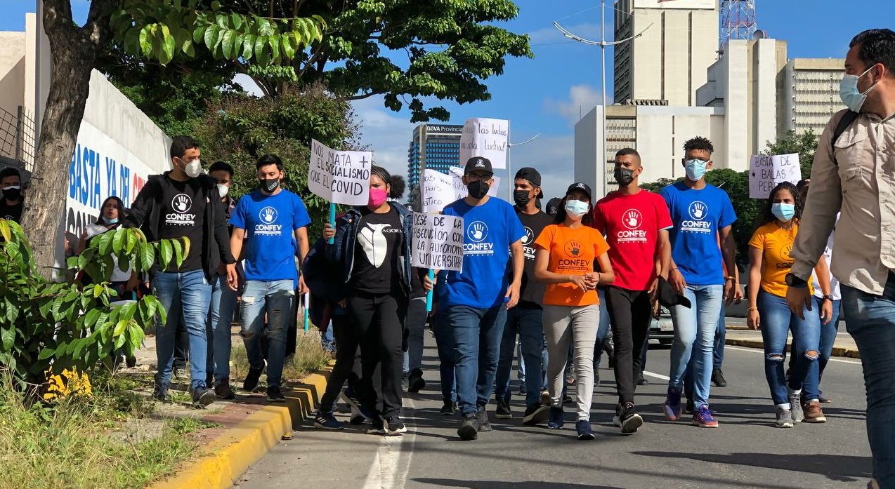 Estudiantes zulianos no dejarán las calles hasta que exista una transformación política (Fotos)