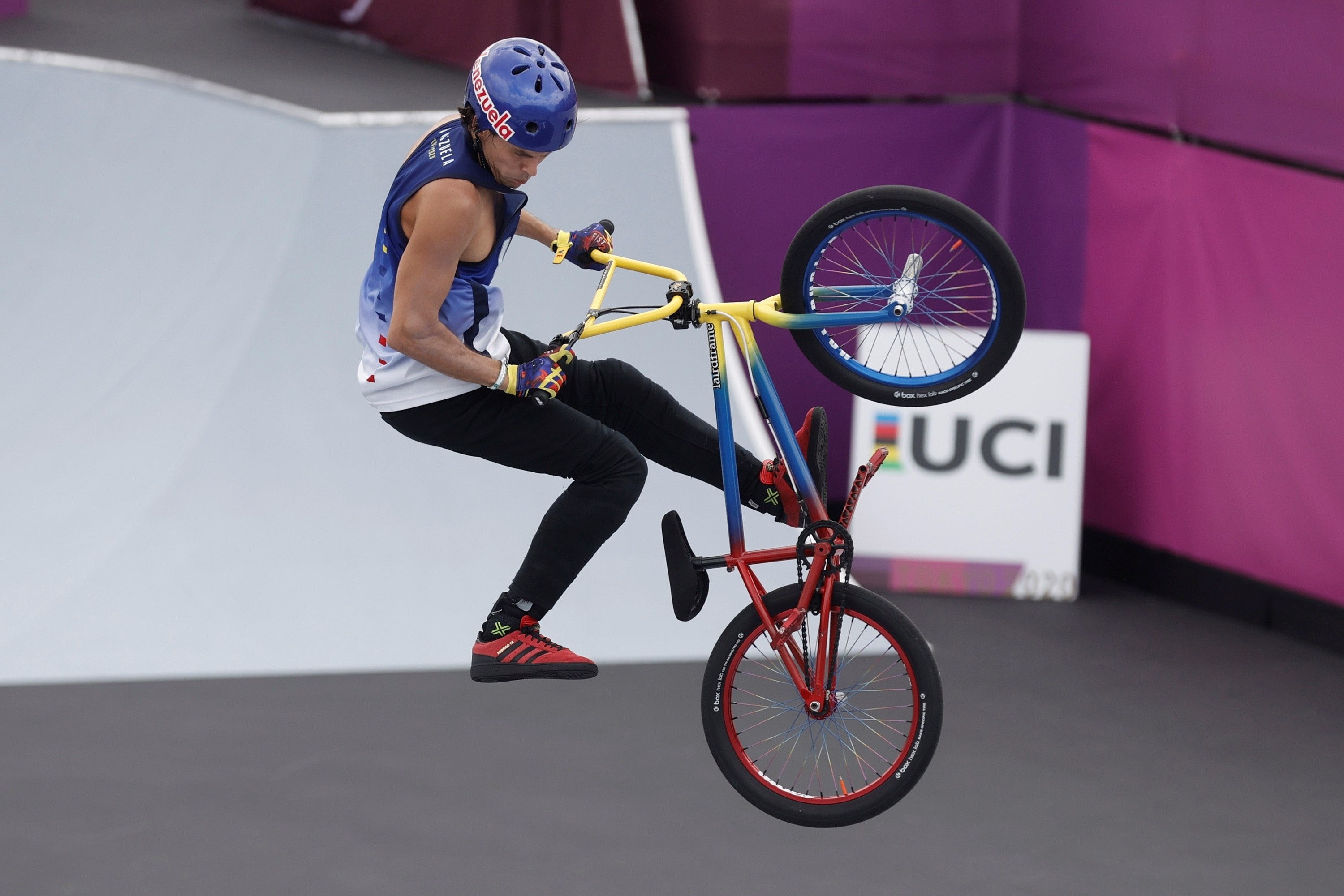 ¡ORGULLO! Daniel Dhers unió a todo un país con su “freestyle” y consigue plata en los JJOO (VIDEOS)