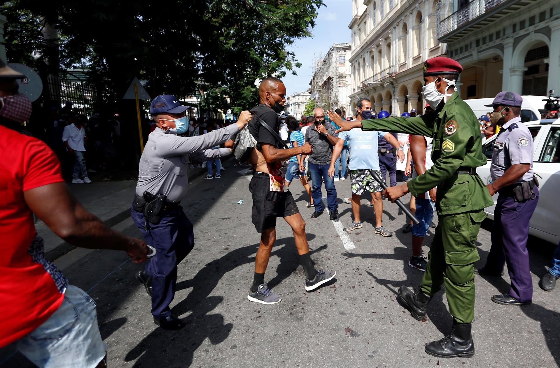 Eurodiputados piden dialogar con Cuba para acabar con detenciones arbitrarias