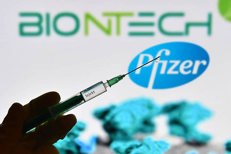 Pfizer y Moderna suben el precio de sus vacunas contra el coronavirus