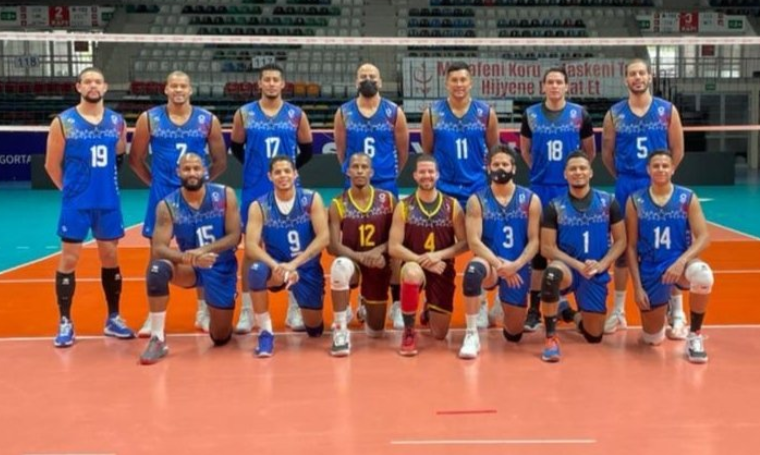 Esposas del equipo olímpico de voleibol de Venezuela diseñaron uniformes ante falta de apoyo