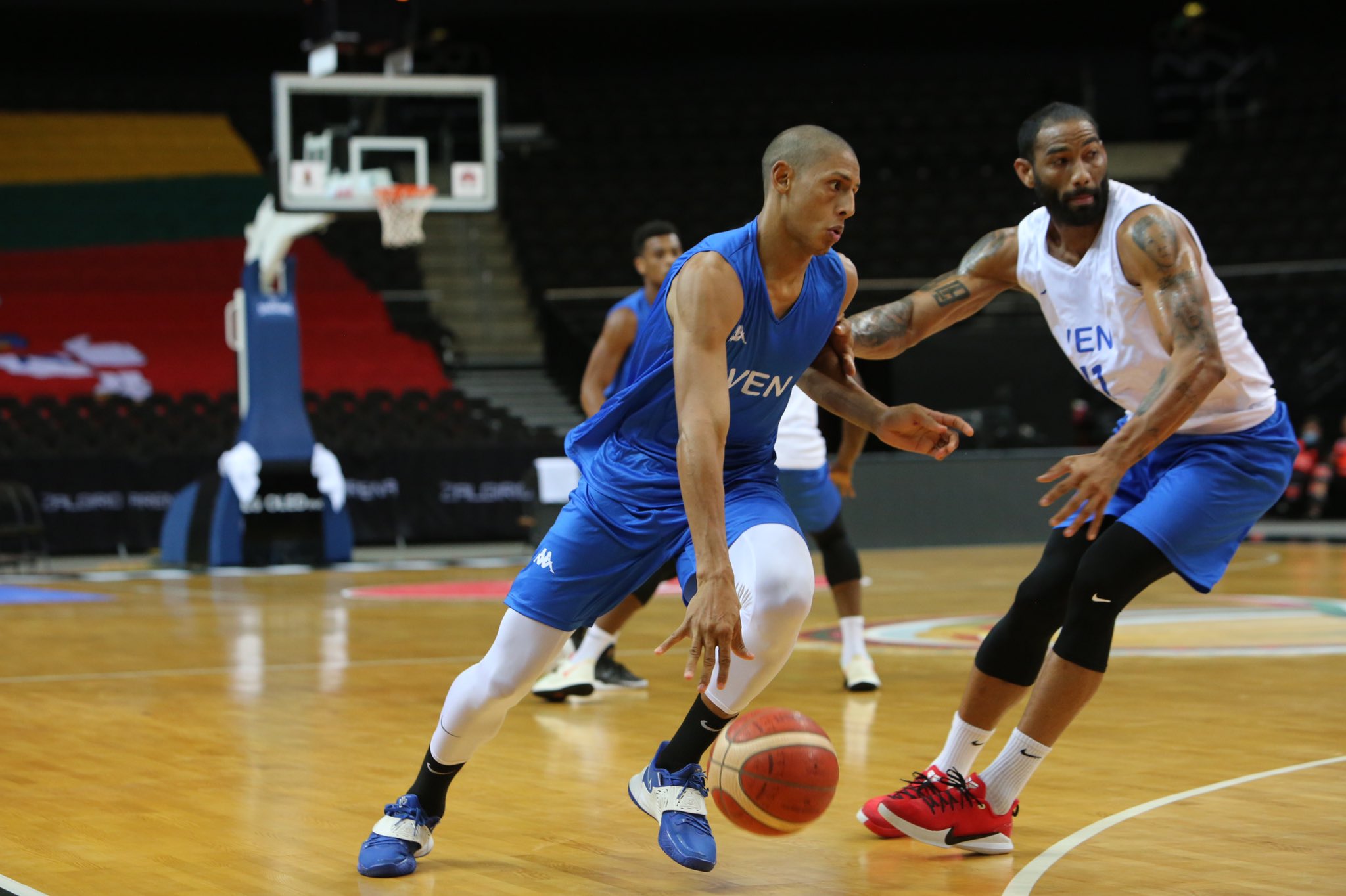 Anyelo Cisneros se muda al baloncesto austriaco en su primera experiencia europea