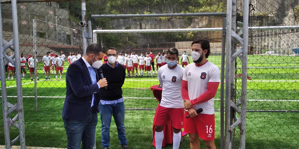 EN VIDEO: Caracas FC presenta su nueva cancha de entrenamiento y la nombra en honor a Gaetano Luongo, su eterno utilero