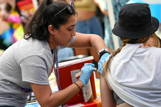 Autoridad reguladora de EEUU autoriza dosis de refuerzo de Pfizer para niños