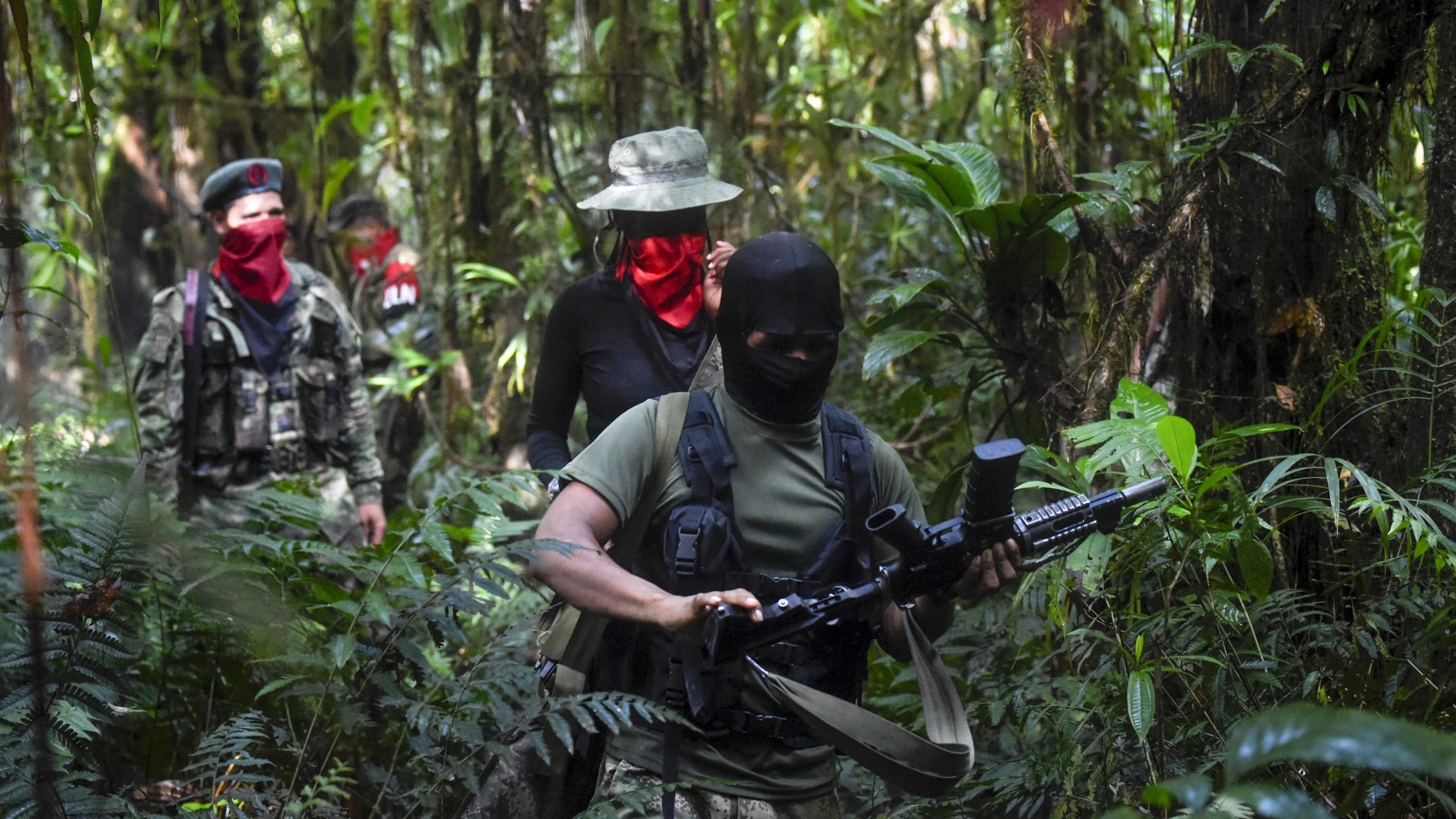 El ELN enfrentada a las disidencias de las Farc, ocupa fincas en Apure, amenaza a la población y cobra impuesto de guerra