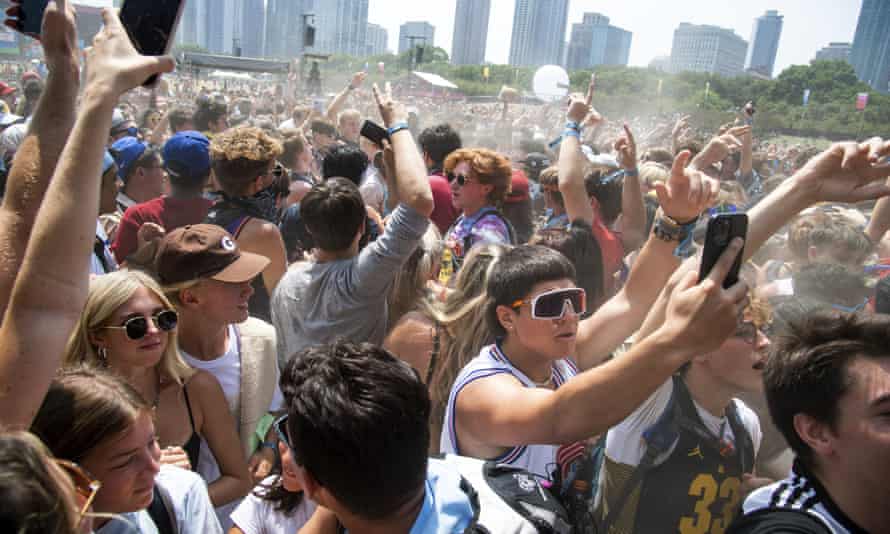 Más de 200 casos de Covid-19 vinculados al festival de Lollapalooza