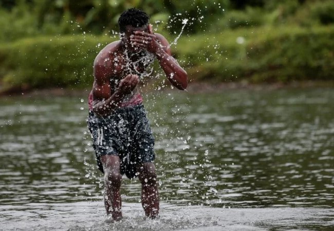 “No hagan esto, es muy peligroso”: Migrante pidió no cruzar la selva del Darién (Video)