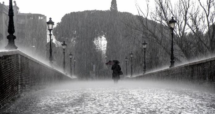 Lluvias, inundaciones y deslizamientos: Al menos dos personas murieron en el suroeste de EEUU